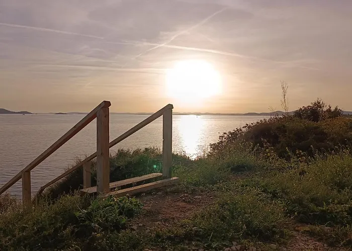 Mobile Vilmaris キャンプ場 *